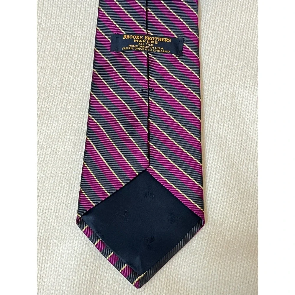 Brooks Brothers Makers All Silk Striped Tie Hand Made in USA Woven in‎ England